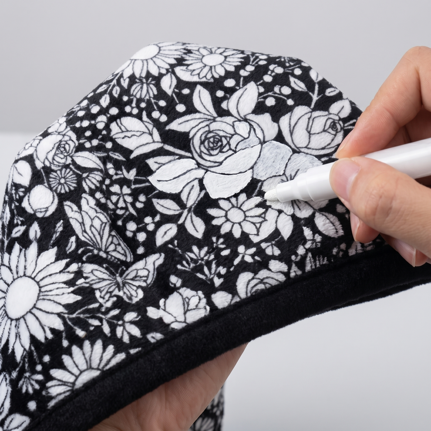 DIY coloring blanket style G — corner coloring closeup