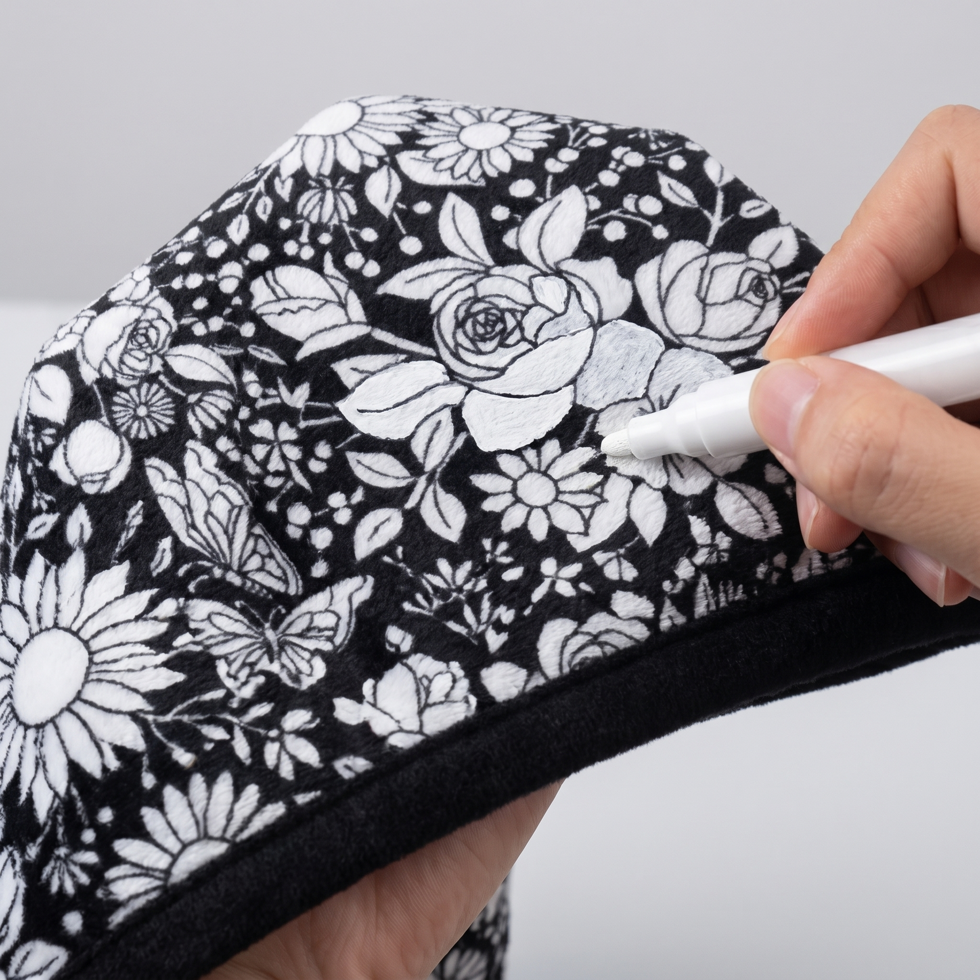 DIY coloring blanket style G — corner coloring closeup